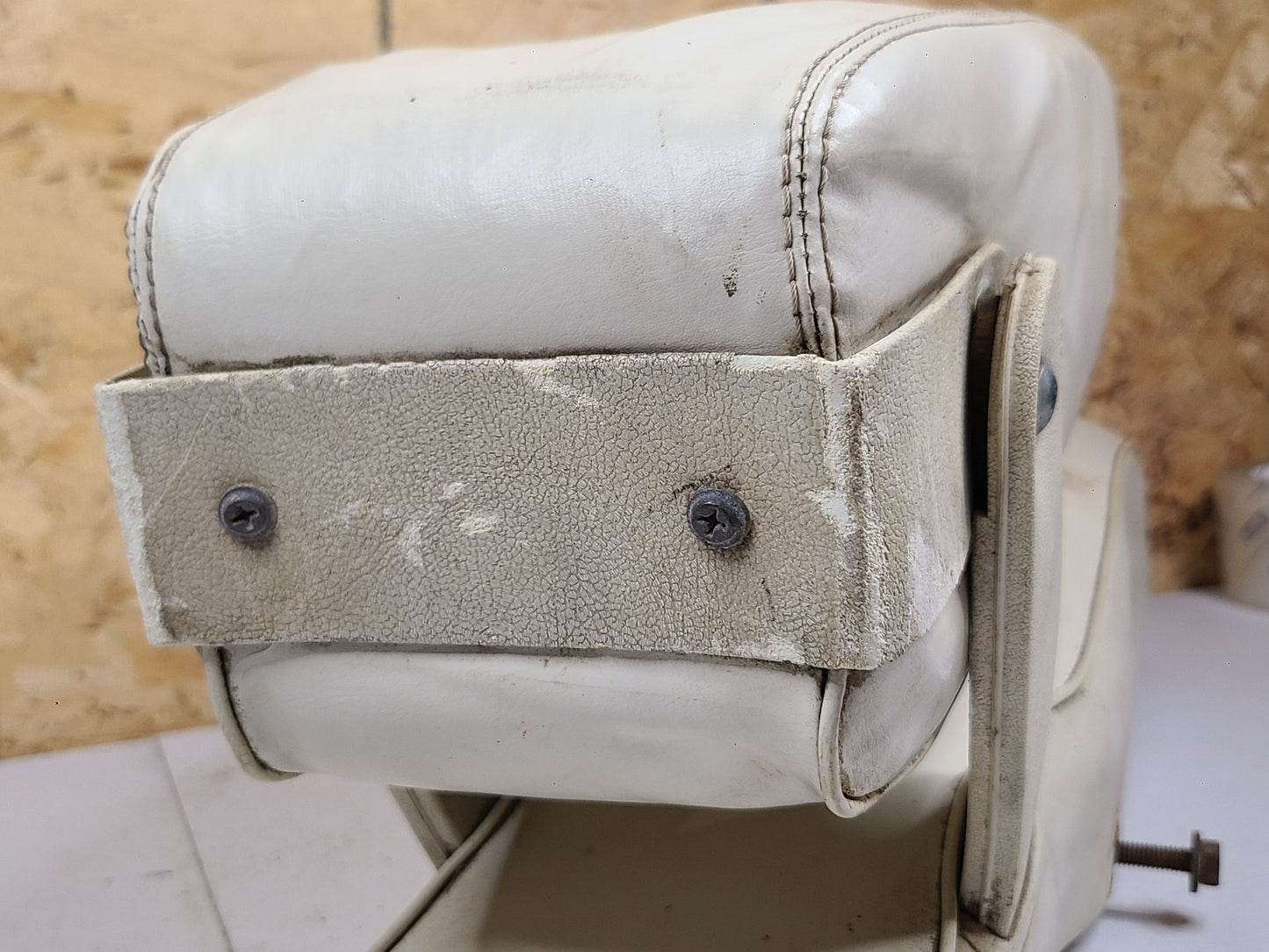 1968-1974 Dodge/Plymouth Charger/Coronet/Road Runner/GTX Buddy Seat