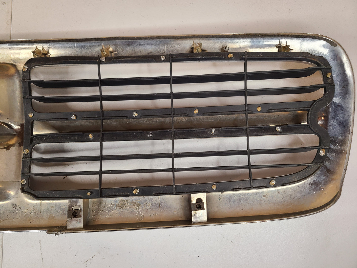 1997-2004 Dodge Dakota Grille Chrome