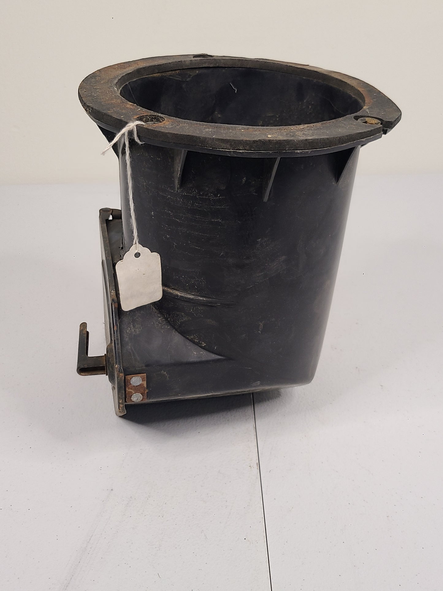 1967-76 Dodge/Plymouth A-Body Fresh Air Vent Houseing Part# 2607808