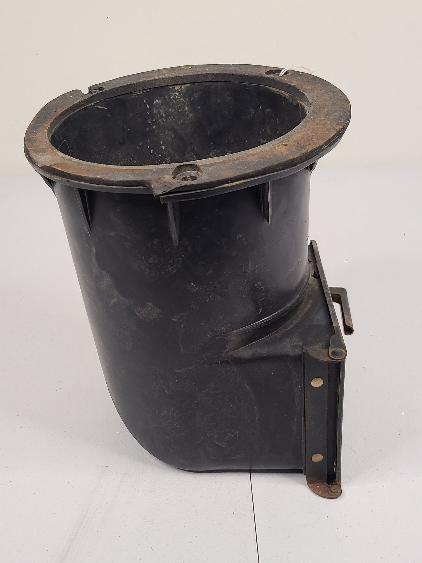 1967-76 Dodge/Plymouth A-Body Fresh Air Vent Houseing Part# 2607808