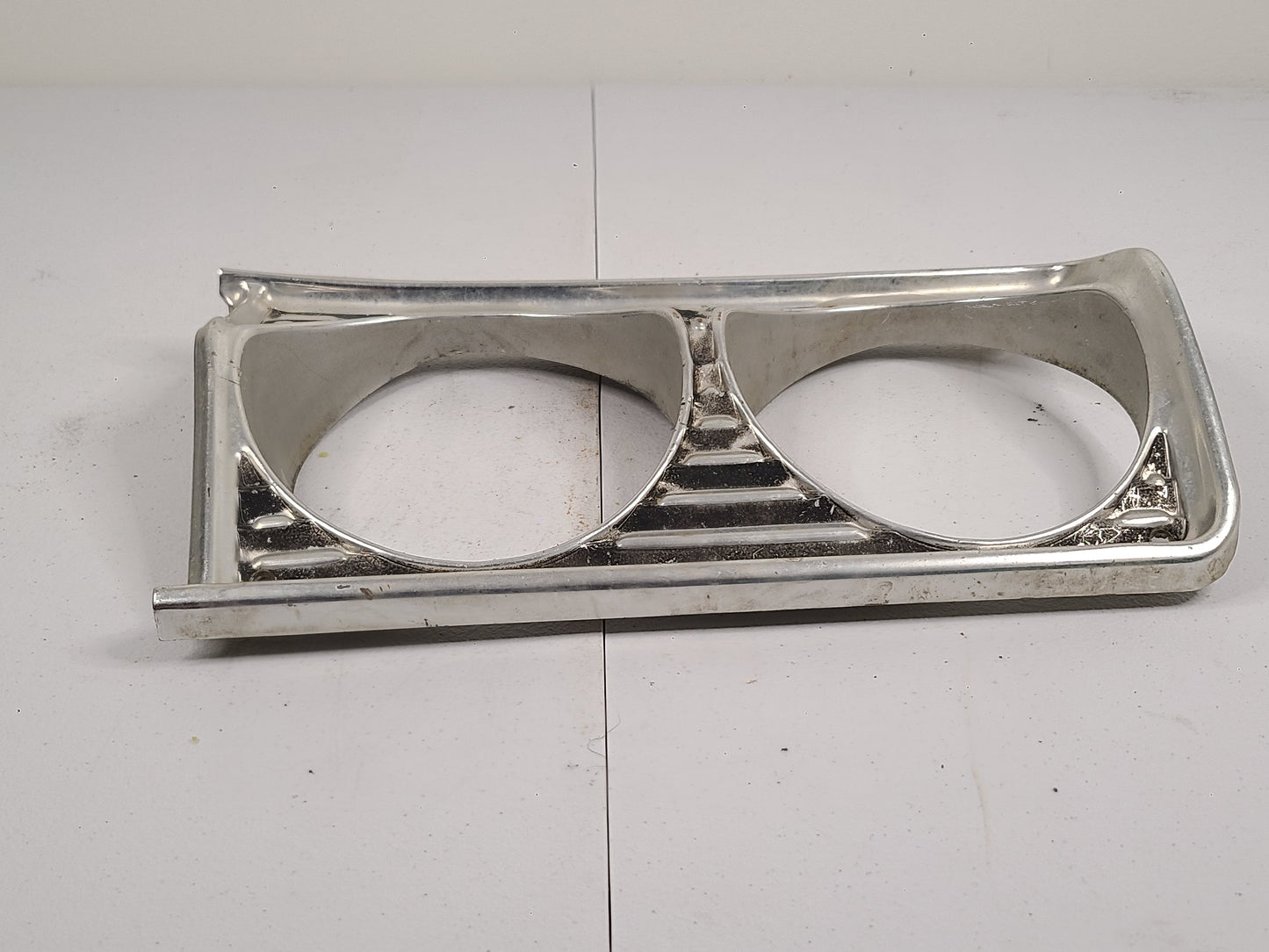 1964 PLYMOUTH Fury, Belvedere Head Light Bezel
