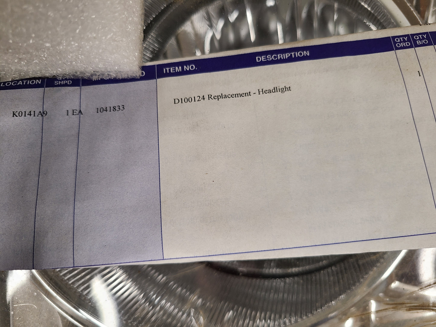 NEW IN BOX 2004-2005 Durango Replacment LH Headlight