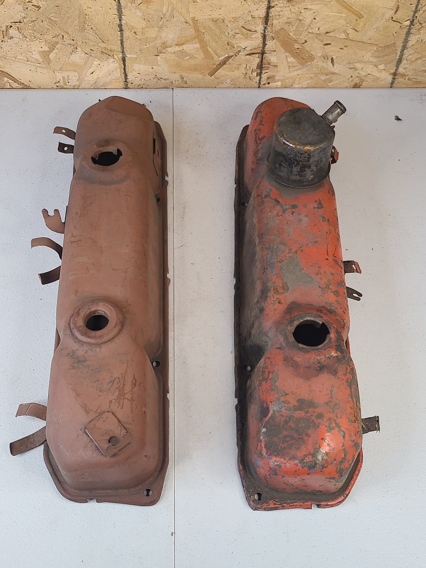 1971 Big Block Mopar Dodge/Plymouth Oil Fill Valve Covers