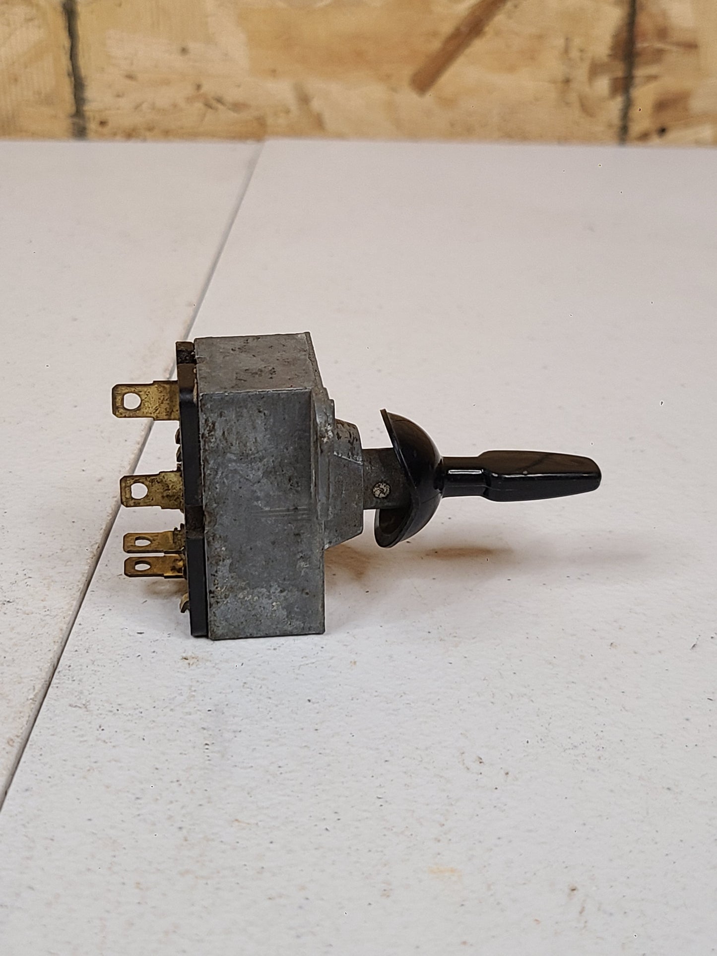 1972-1974 E Body Challenger/Cuda Light Switch Part# 2947305