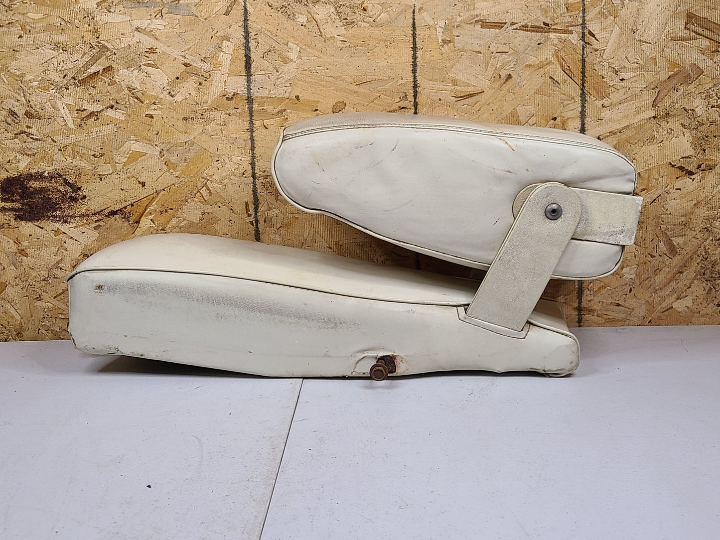 1968-1974 Dodge/Plymouth Charger/Coronet/Road Runner/GTX Buddy Seat