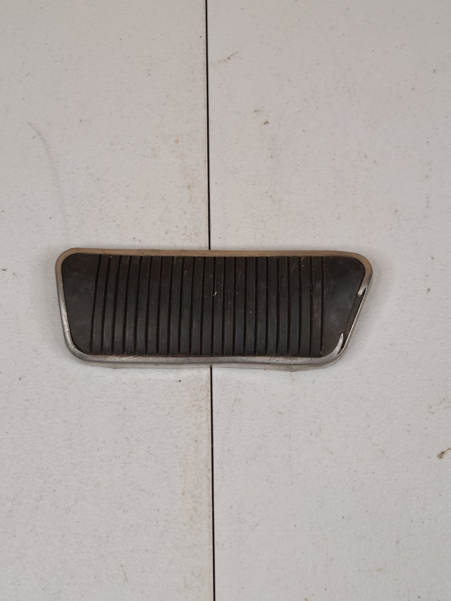 Rubber Brake Pedal Pad With Metal Trim