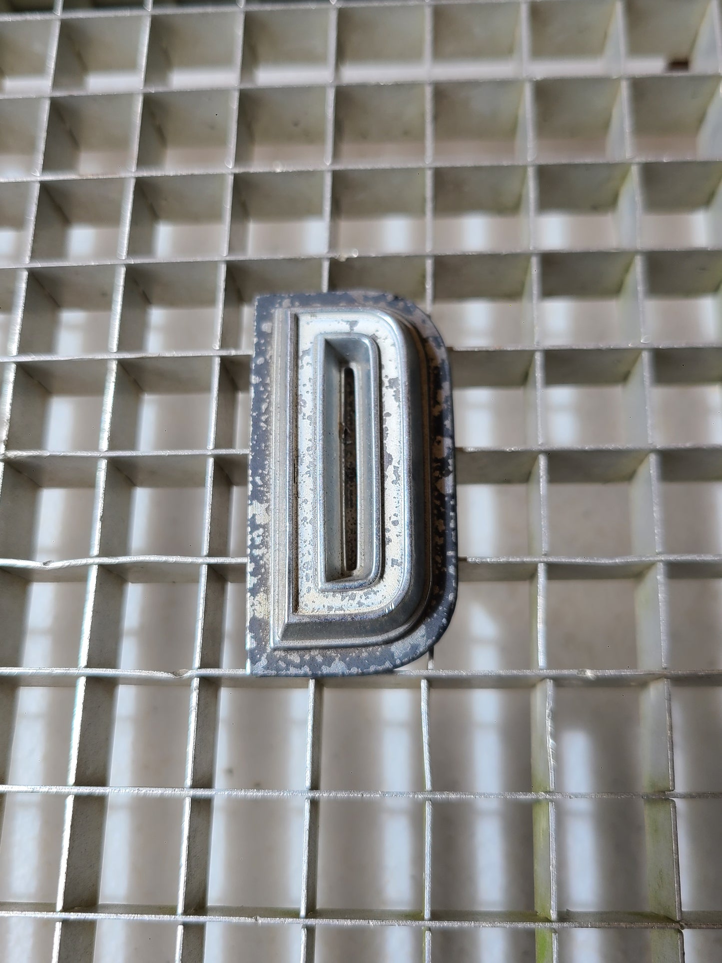 1968 Dodge Coronet Grille w/ Letter Script