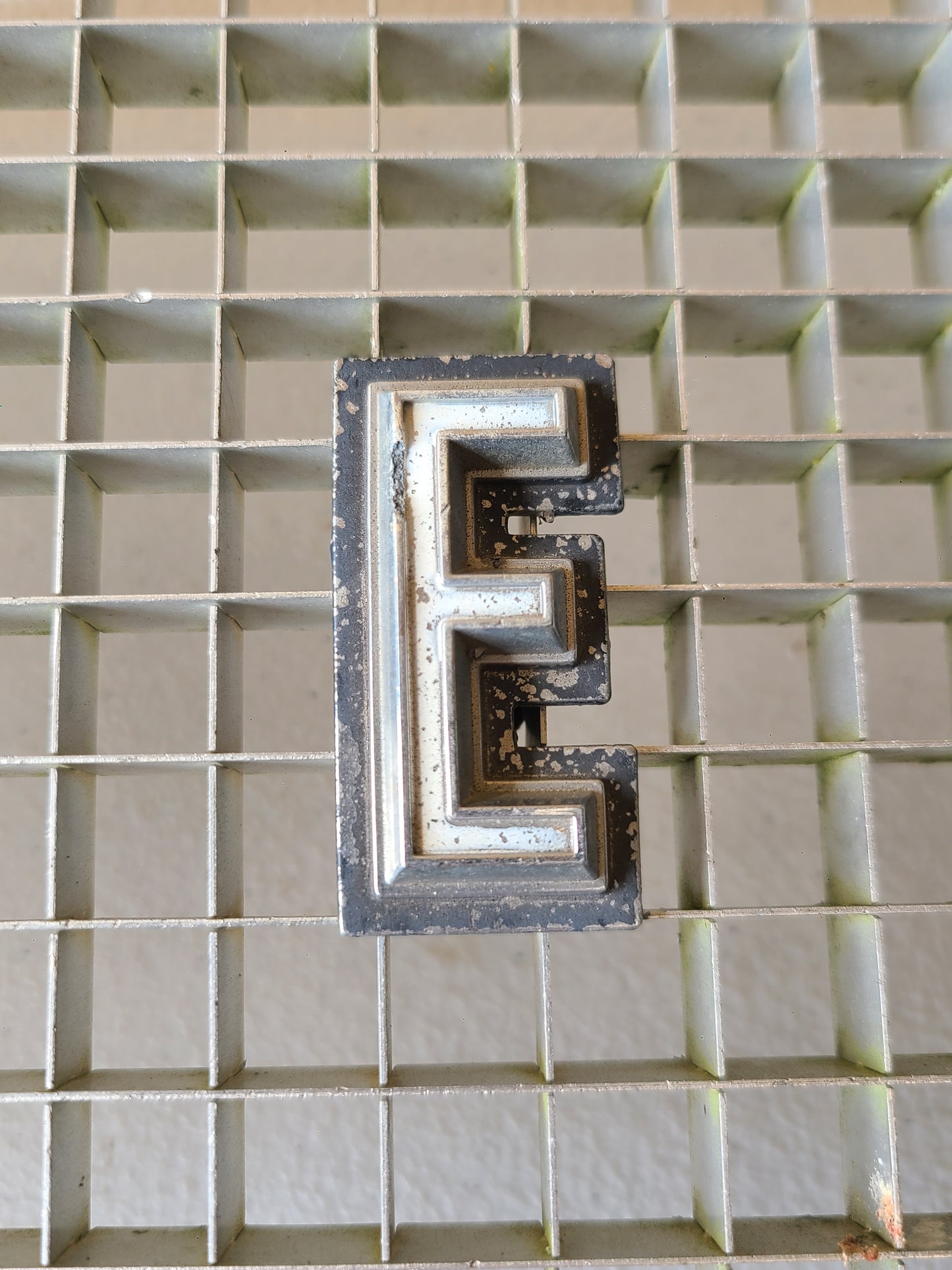 1968 Dodge Coronet Grille w/ Letter Script