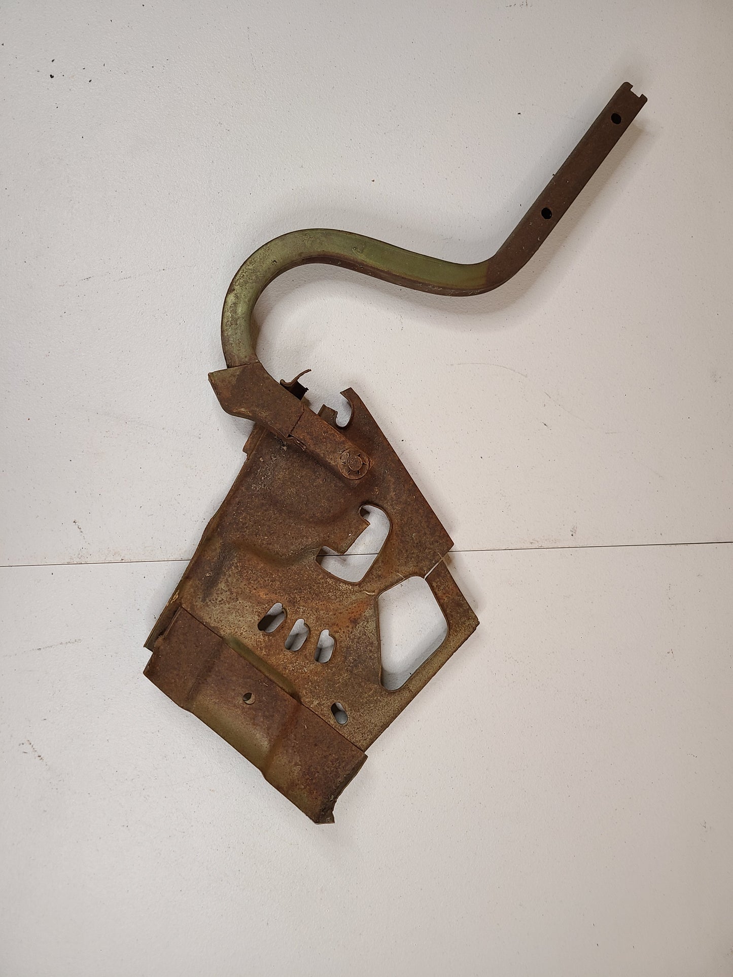 1968-1970 B-Body Tunk Hinges w/ Springs