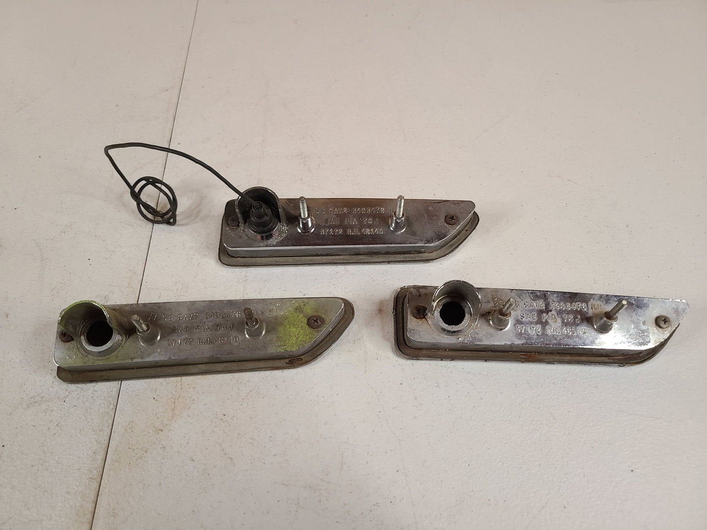 1970/1971 Dodge Challenger Rear RH Side Marker Light Assembly Part# 3403476