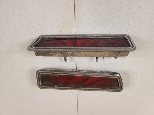 1970/1971 Dodge Dart Rear RH Side Marker Light Assembly Part# 3403688