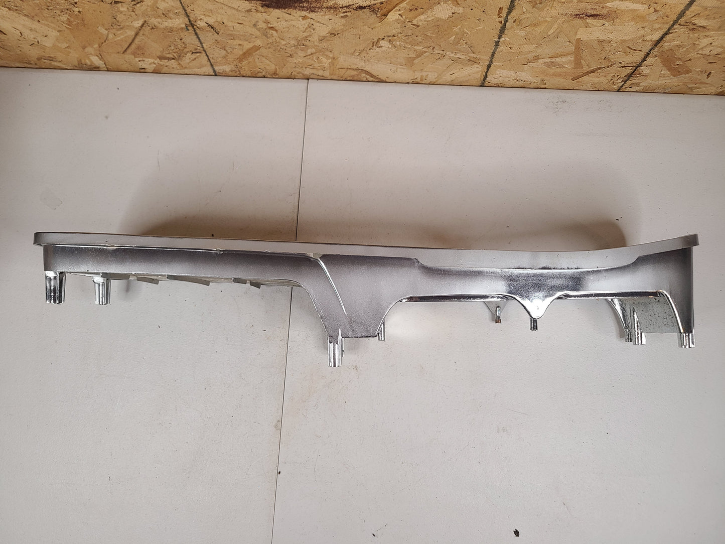 NOS 1973-74 Dodge Charger Grille Part# 3672319 LH