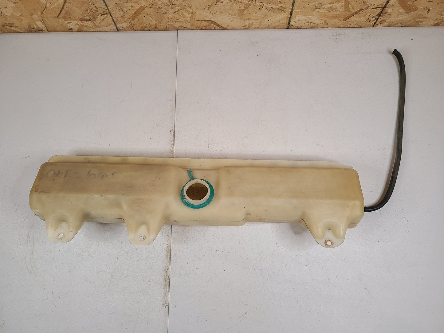 1975-80 Dodge Pickup/Ramcharger Radiator Over Flow Tank