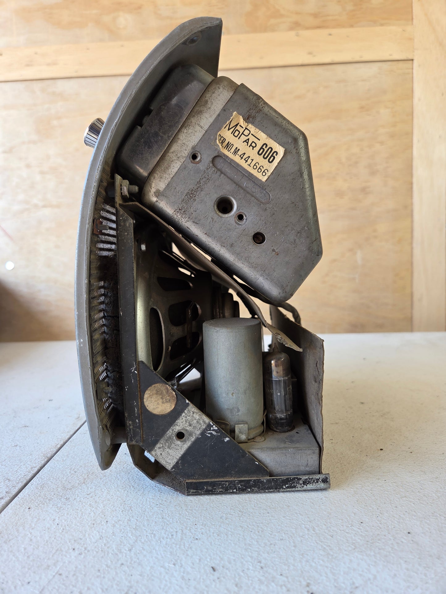 1951-52 Plymouth AM Radio