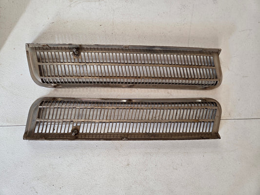 1963–1965 Buick Riviera Cowl Vent Screen Trim Molding LH/RH
