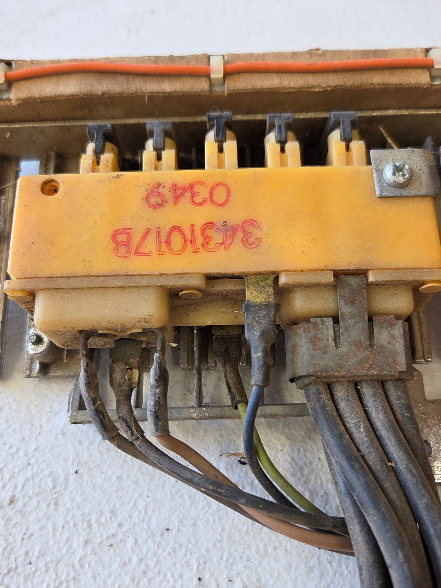 1969-70 B-Body Heater/AC Controls Part# 2884576
