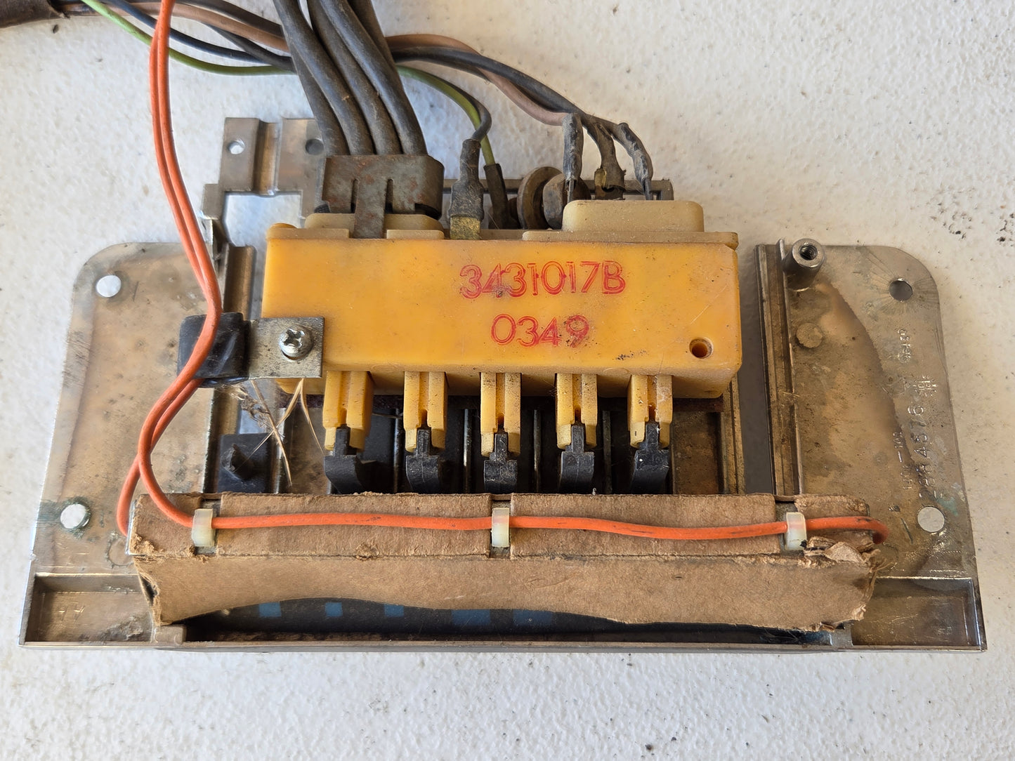 1969-70 B-Body Heater/AC Controls Part# 2884576