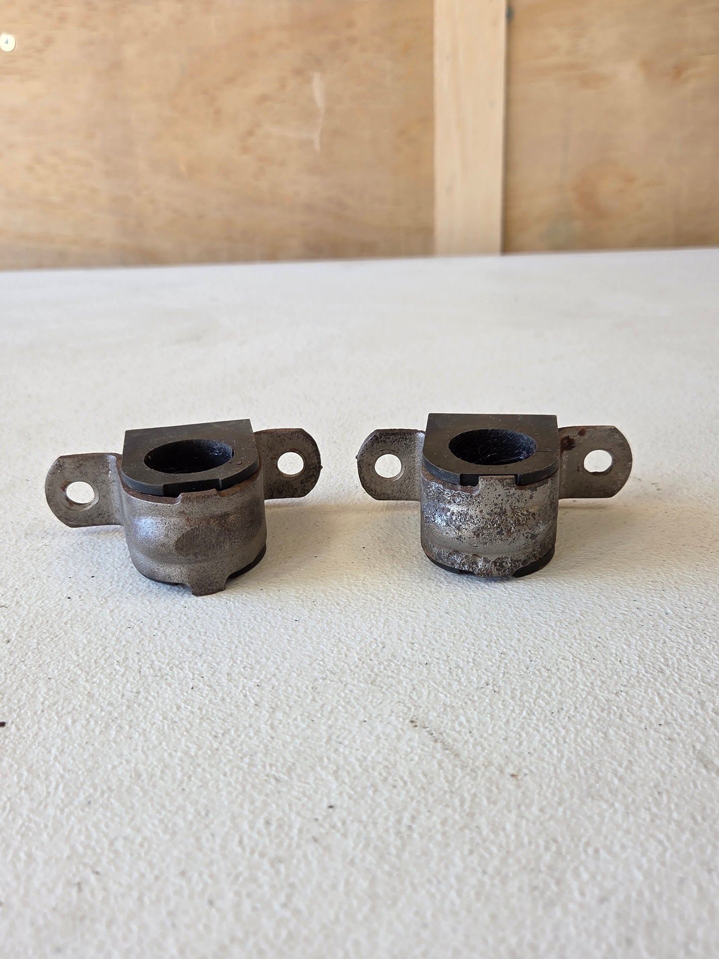 1968-70 Dodge/Plymouth Sway Bar Mounts and Bushings
