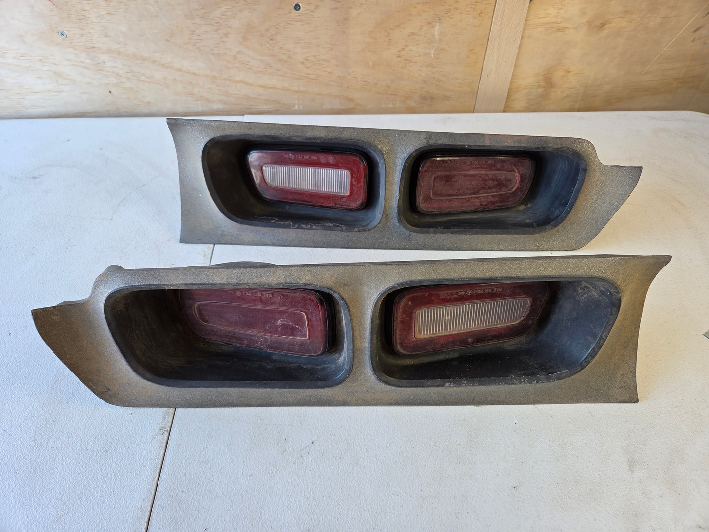 1972-1974 Dodge Challenger Tail Light Pair LH/RH