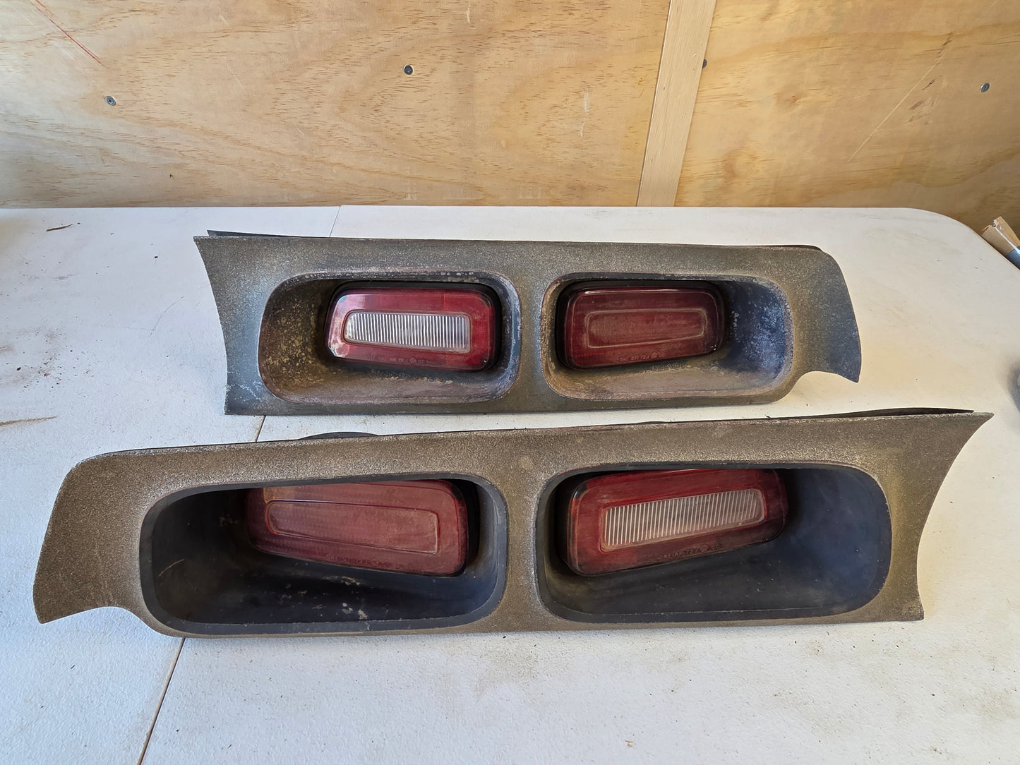 1972-1974 Dodge Challenger Tail Light Pair LH/RH