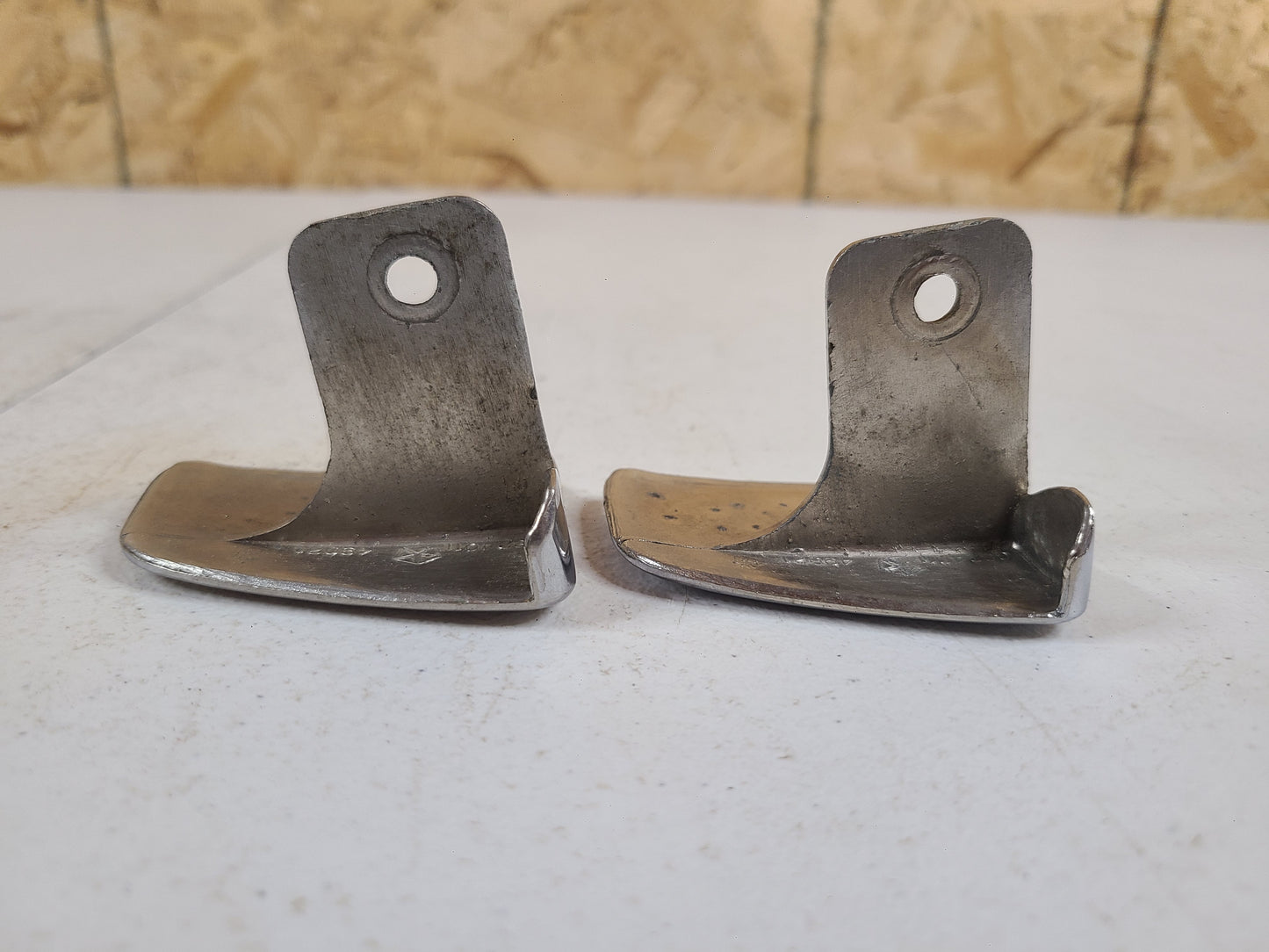 74-85 Dodge Pickup LH Interior Door Handle Part# 38244011